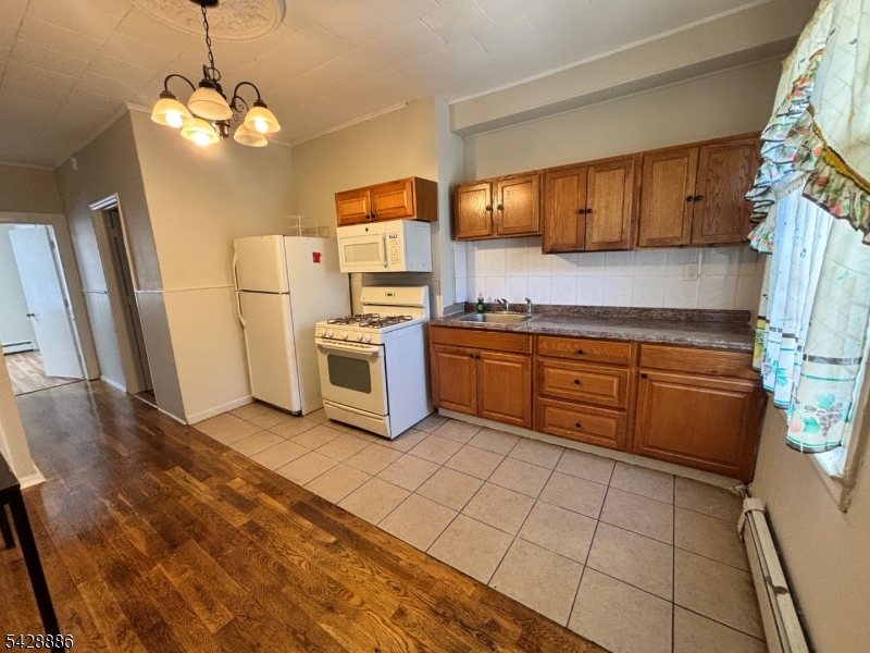 288 Totowa Ave Property Photo 7