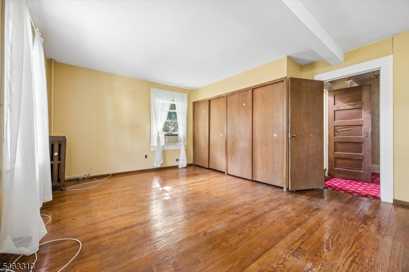34 Hasbrouck Pl Property Photo 22