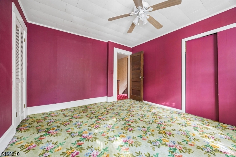 34 Hasbrouck Pl Property Photo 25
