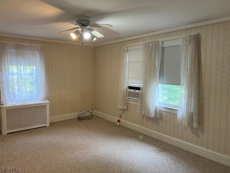 15 Sherman Pl Property Photo 9
