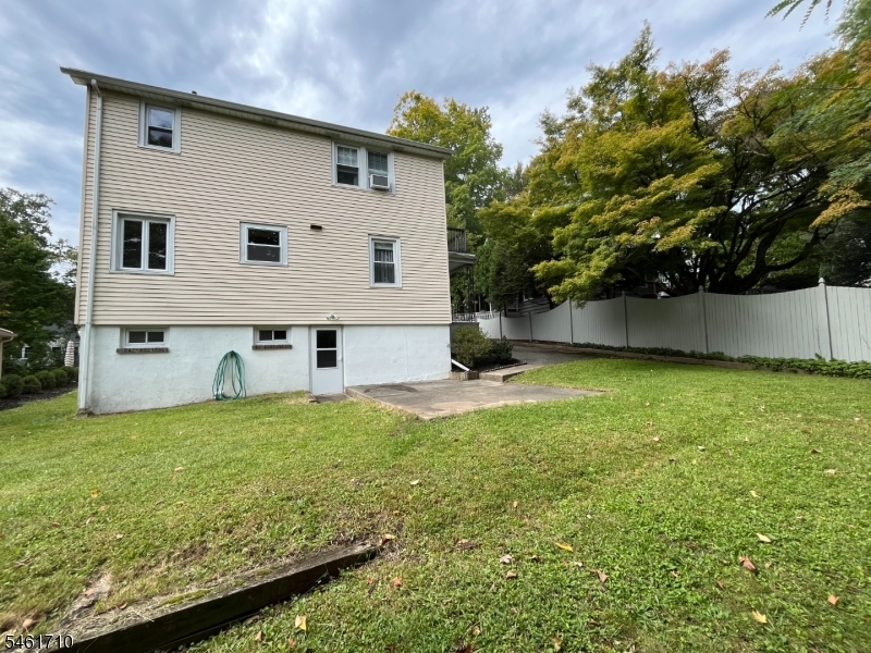 15 Sherman Pl Property Photo 18