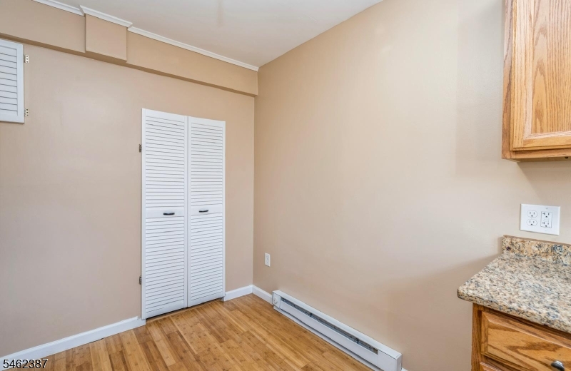 14 Elizabeth St Property Photo 10
