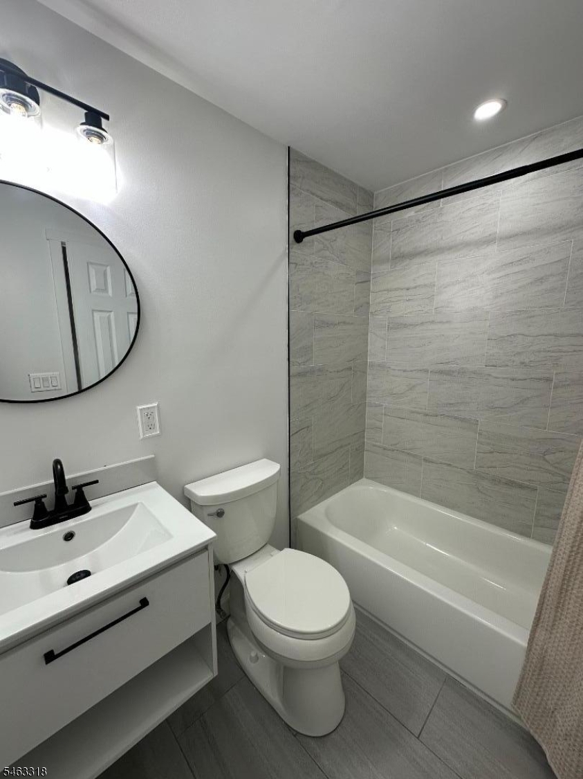 16 Church St 18 Property Photo 15