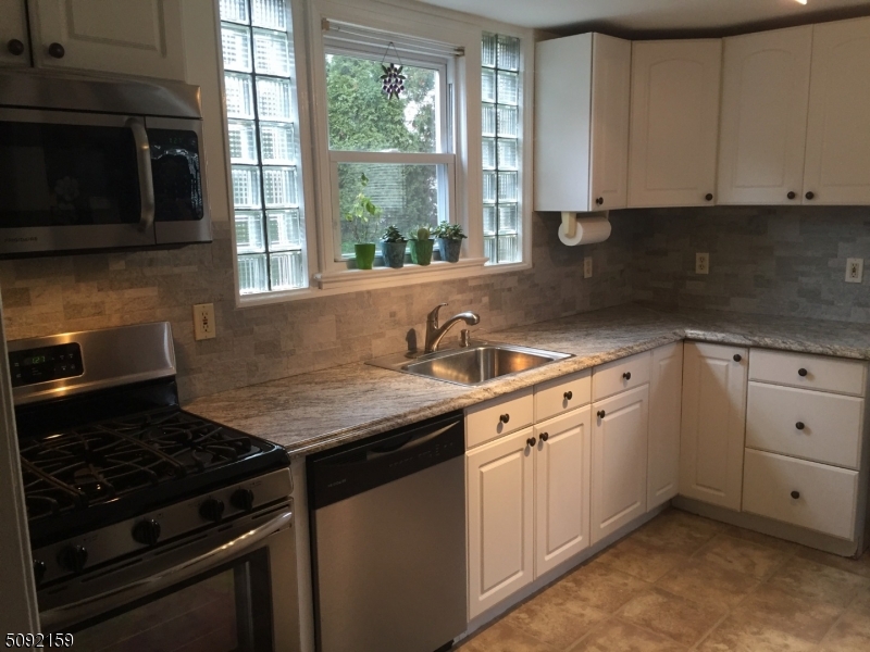 21 Cobb Pl Property Photo 6