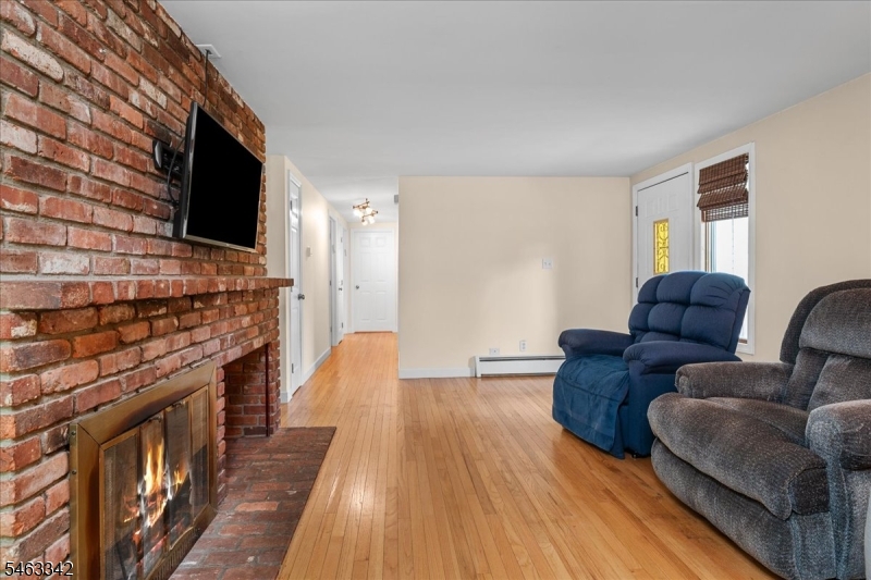 8 Fern Ave Property Photo 9