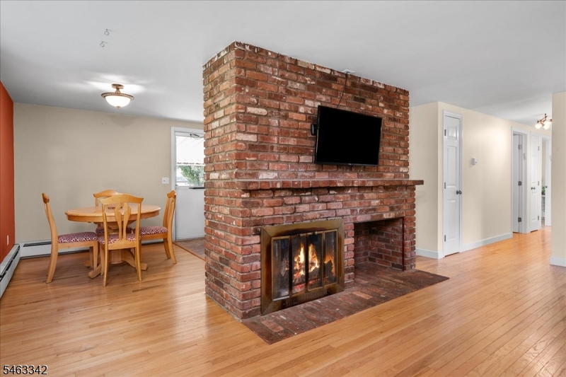 8 Fern Ave Property Photo 10
