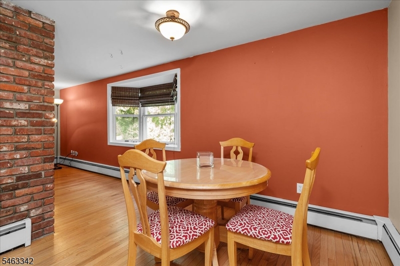 8 Fern Ave Property Photo 14