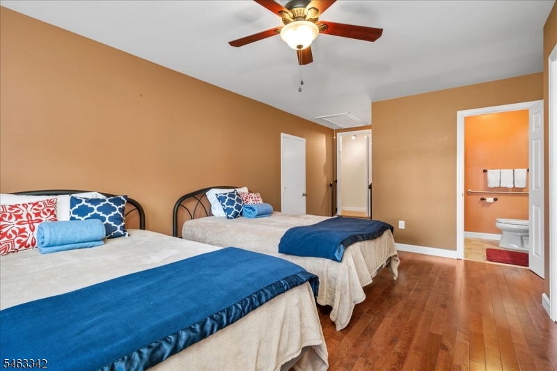 8 Fern Ave Property Photo 28
