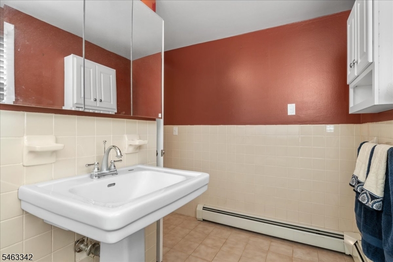 8 Fern Ave Property Photo 40