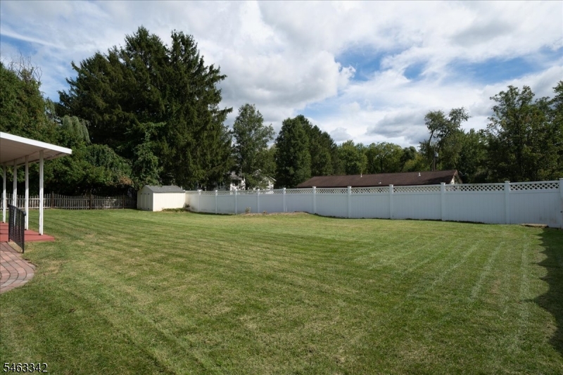 8 Fern Ave Property Photo 41