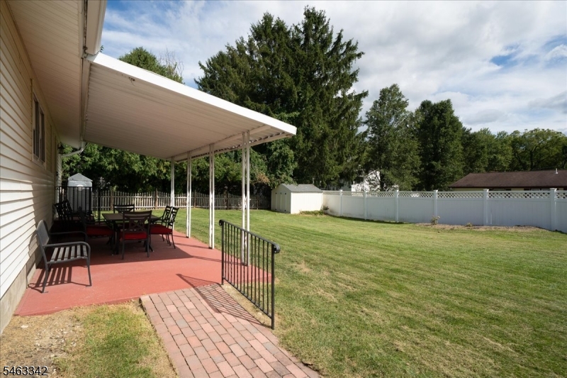 8 Fern Ave Property Photo 42