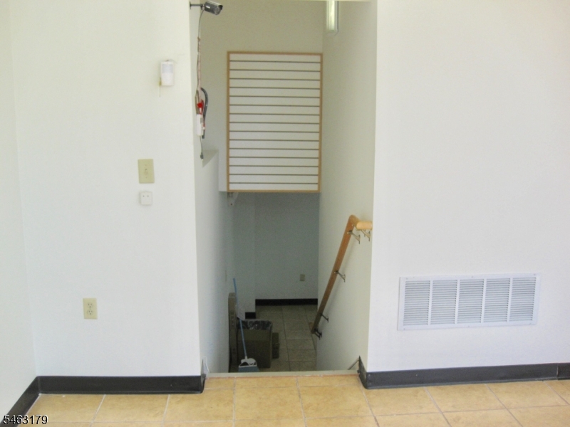 108 Franklin St Property Photo 11