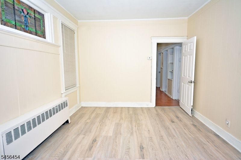 526 Court St Property Photo 4