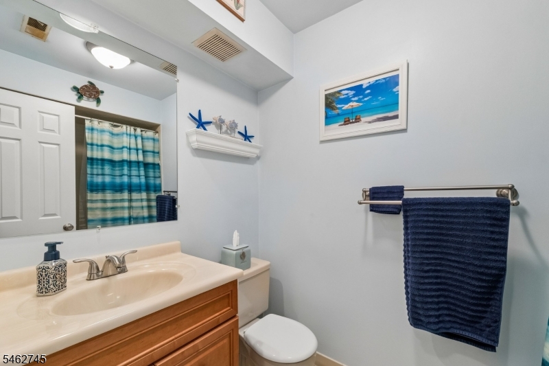 250 Nuthatch Ct Property Photo 14