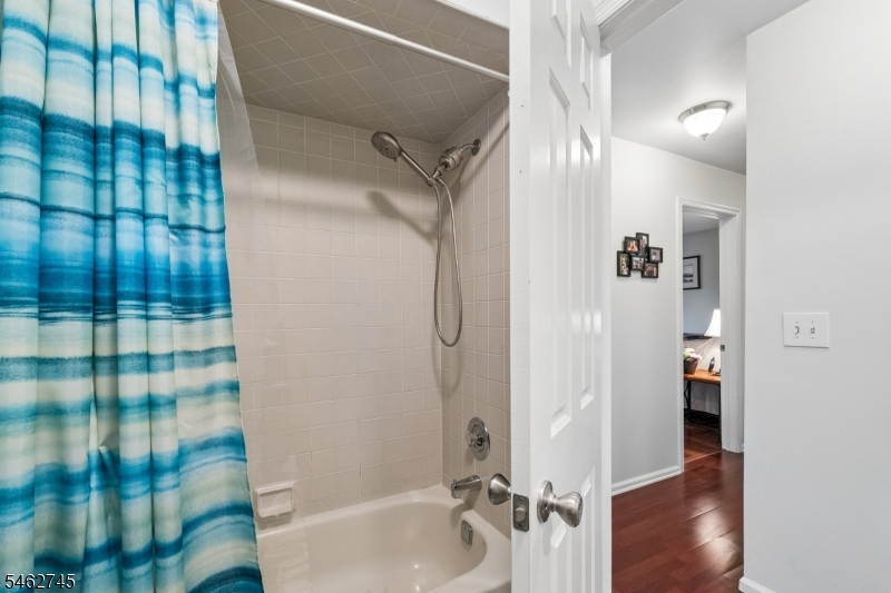 250 Nuthatch Ct Property Photo 15