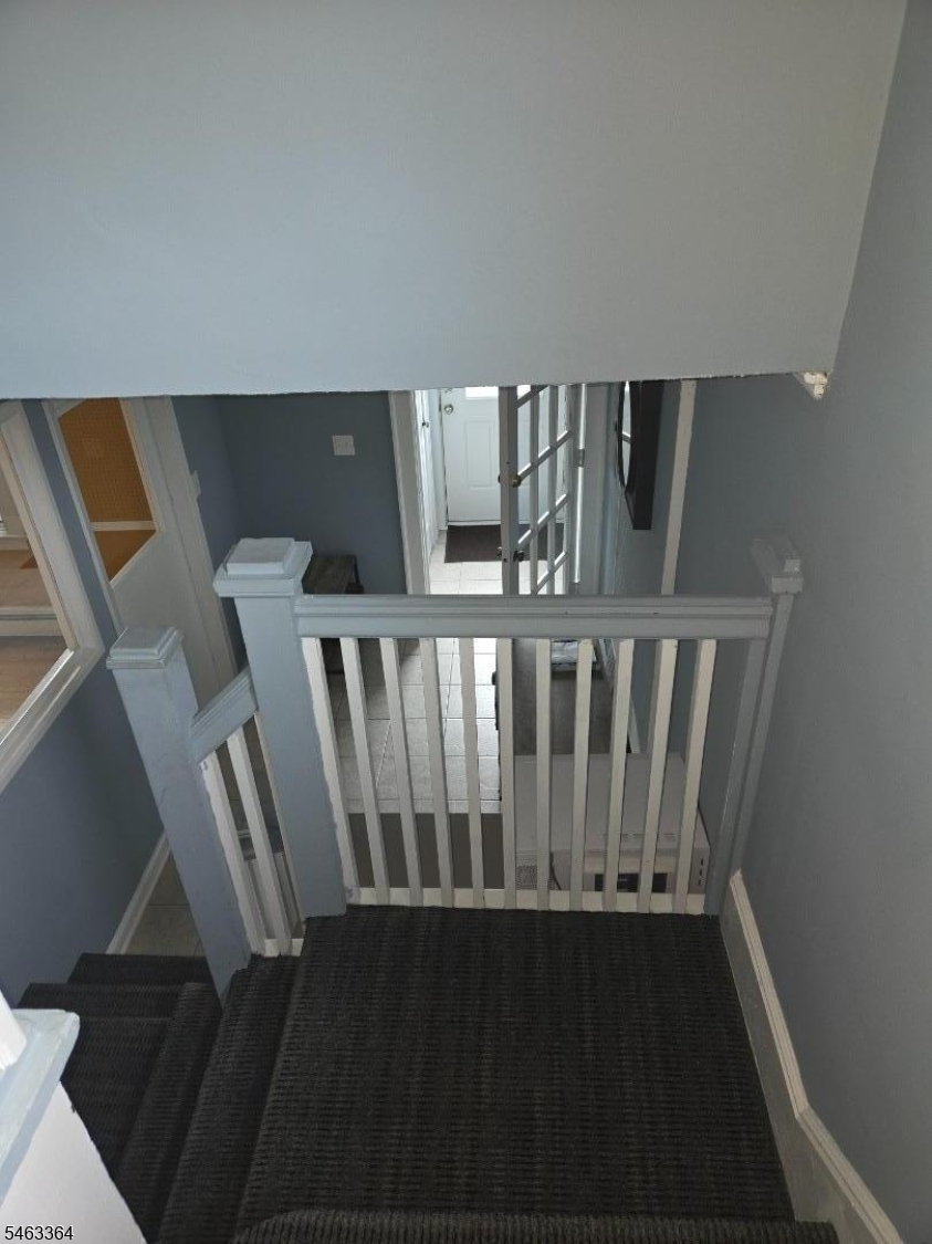 561 Northfield Ave Property Photo 9