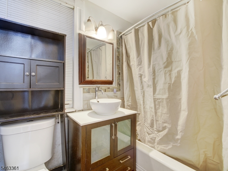503 Franklin St Property Photo 10