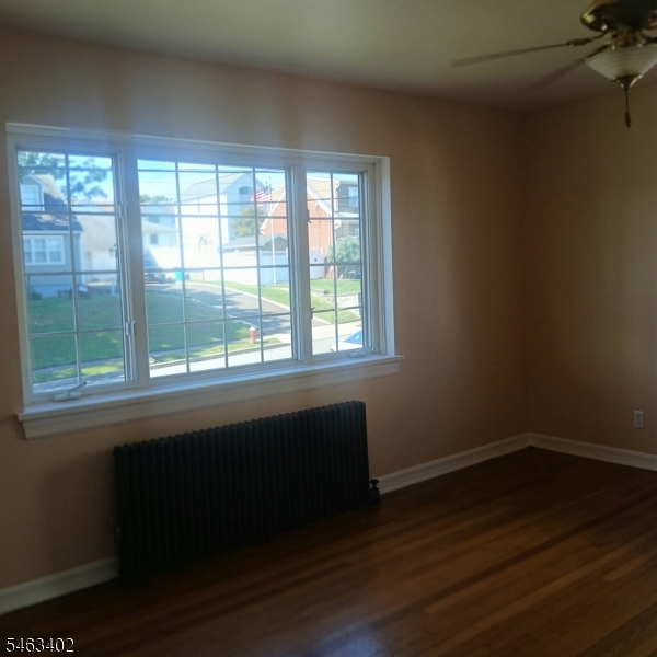 120 Jefferson Pl Property Photo 4