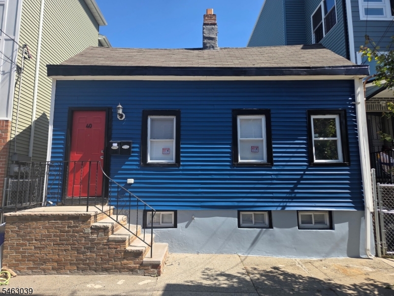 40 Blum St Property Photo 1