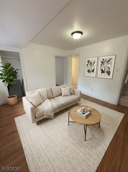 40 Blum St Property Photo 4
