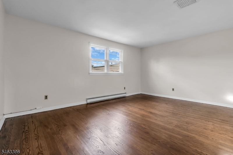 115 Van Riper Ave 2 Property Photo 7