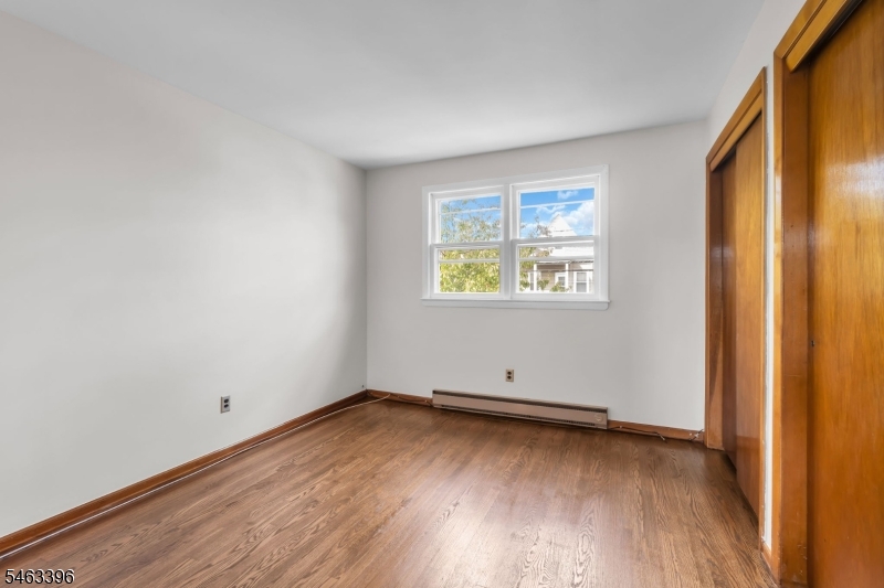 115 Van Riper Ave 2 Property Photo 10