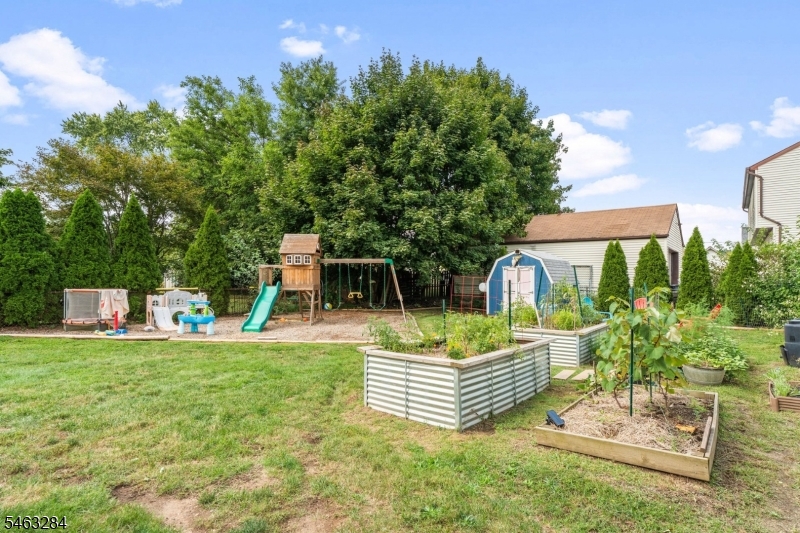 151 Harris Ave Property Photo 33