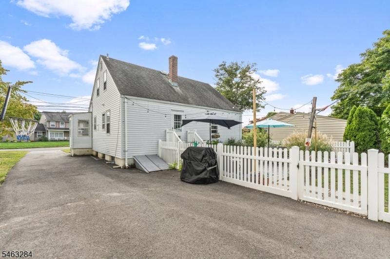 151 Harris Ave Property Photo 35
