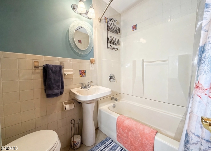 15 Beverly Ln Property Photo 10