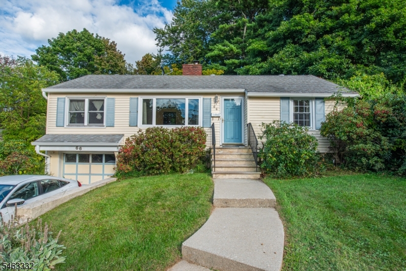 66 HUNTERS LANE Property Photo 1