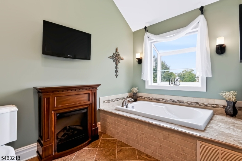 36 Bluebird Way Property Photo 30