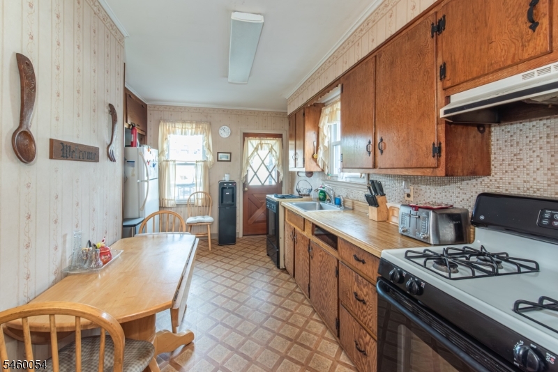 19 Whittlesey Ave Property Photo 10