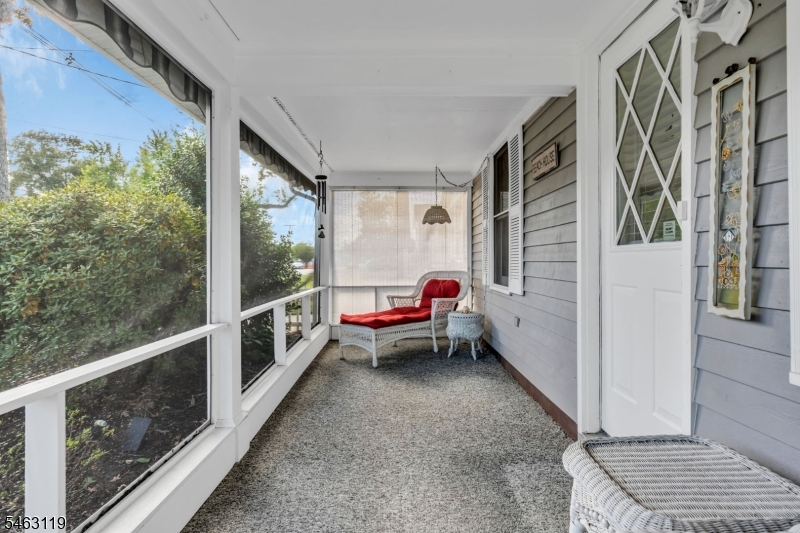 604 Monmouth Ave Property Photo 4
