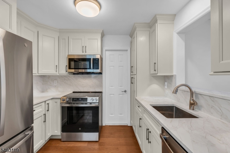604 Monmouth Ave Property Photo 10