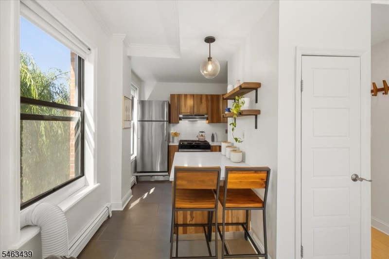 273 Monmouth St 273c Property Photo 11