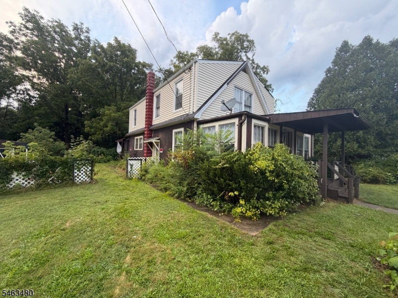 11 Kanouse Rd Property Photo 1