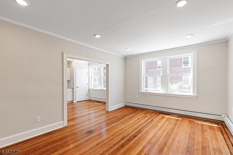 55 Grove St 102 Property Photo 5