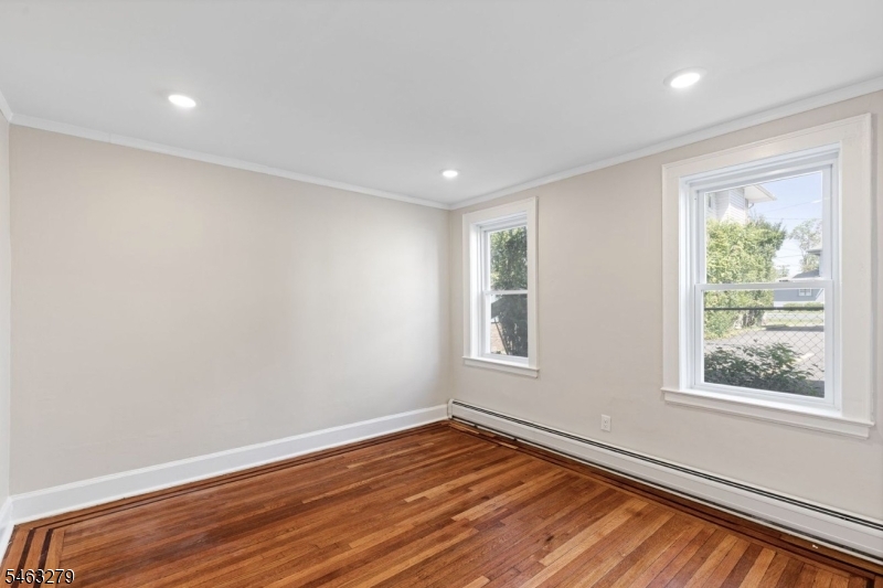 55 Grove St 102 Property Photo 8