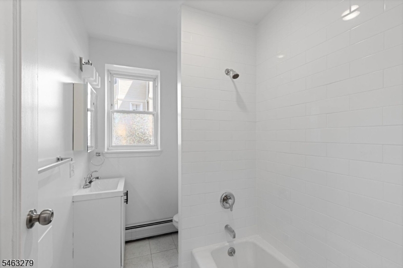 55 Grove St 102 Property Photo 9
