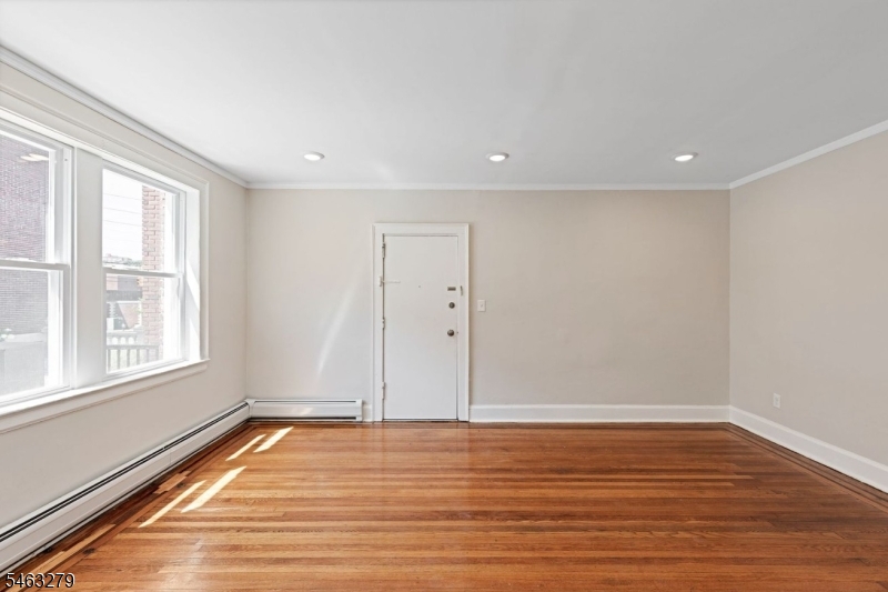 55 Grove St 102 Property Photo 10