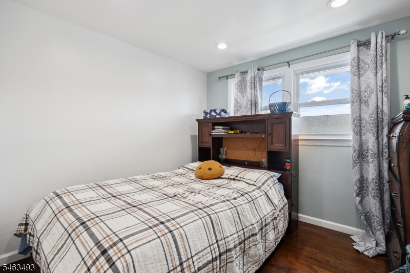 147 James St Property Photo 18