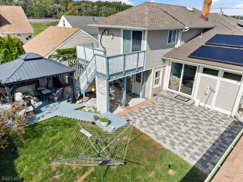 147 James St Property Photo 47