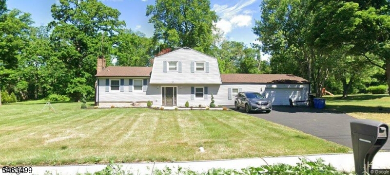 67 Queen Anne Dr Property Photo 1