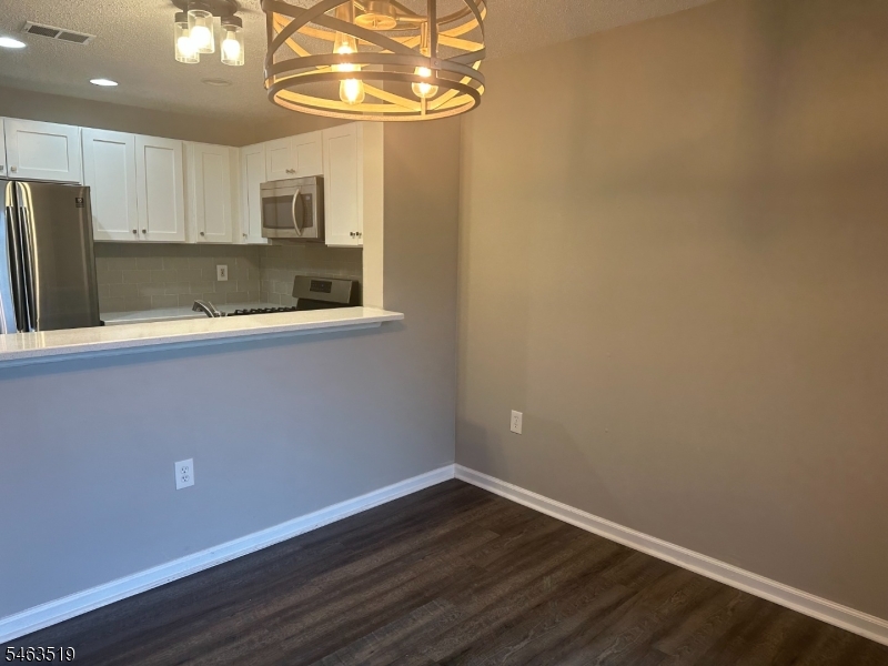 1027 Edpas Rd Property Photo 4