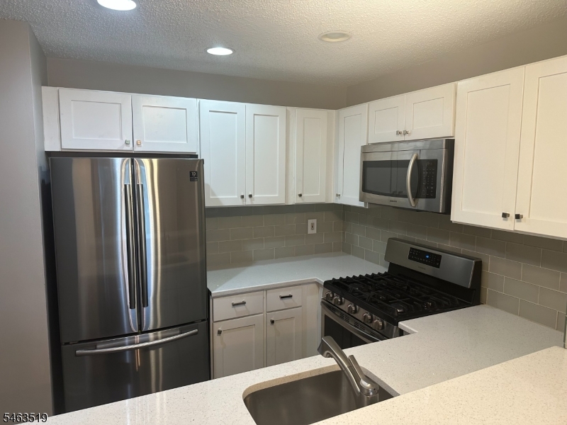 1027 Edpas Rd Property Photo 6