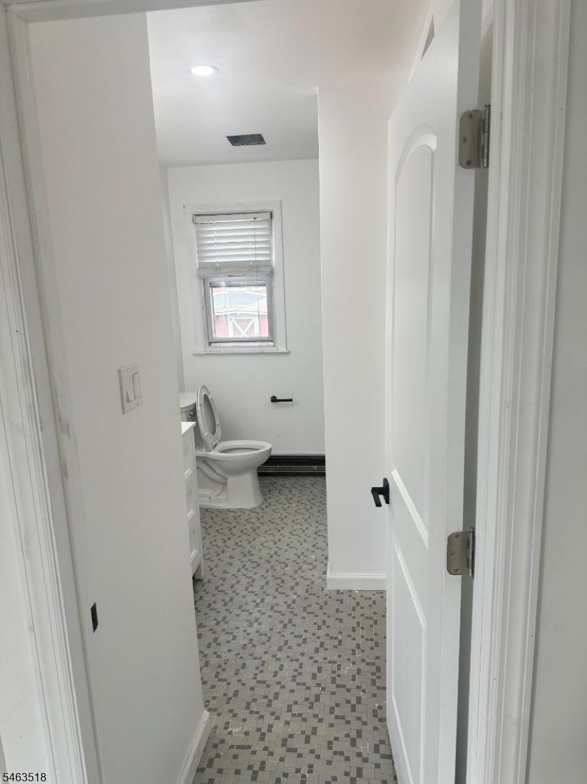 739 Lake Ave Property Photo 8