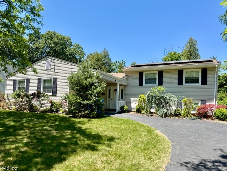 44 Drake Rd Property Photo 1
