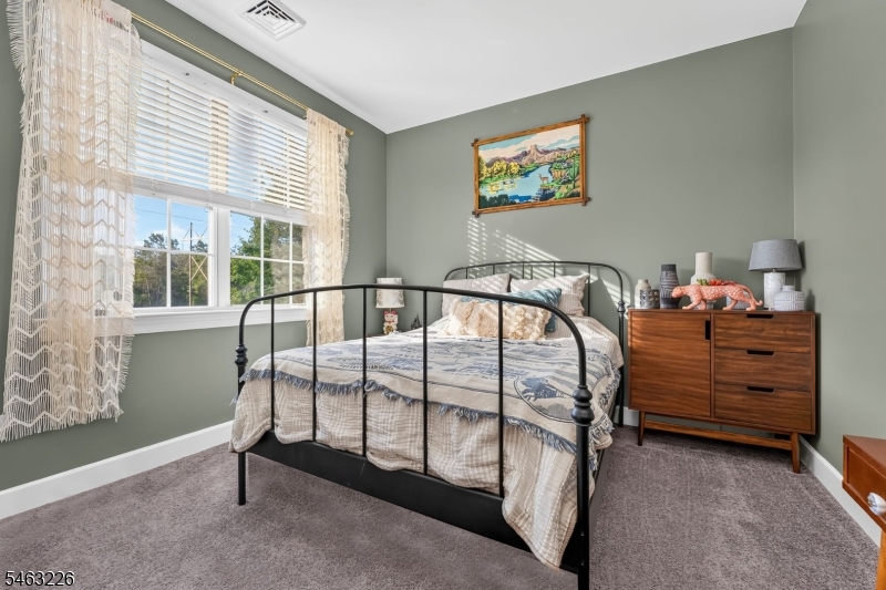 10 Highlands Way Property Photo 24