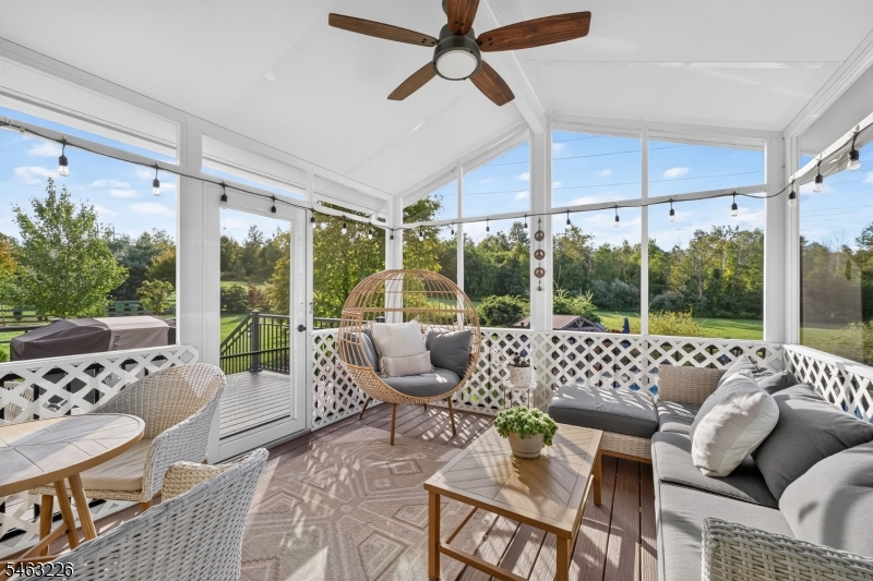 10 Highlands Way Property Photo 30