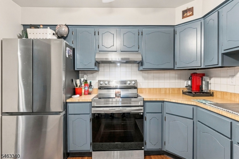 76 Farm Rd Property Photo 10